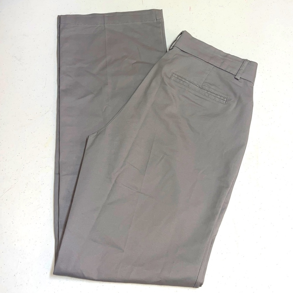 Dockers Gray Ladies Khaki Pants